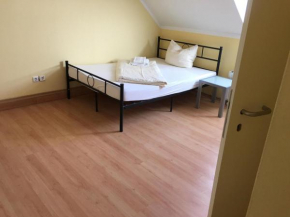 Doppelbettzimmer mit Bad